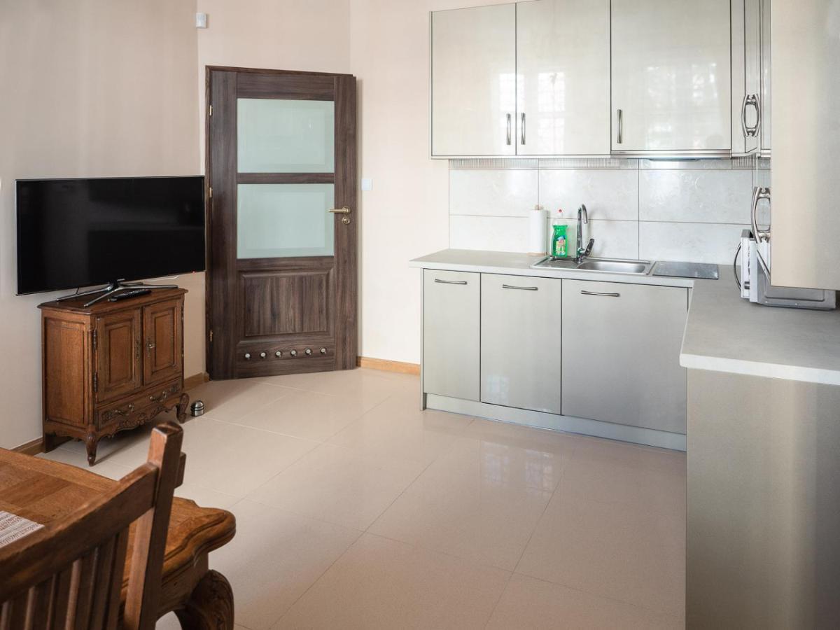 Apartment Na Cichej 5 A1 *